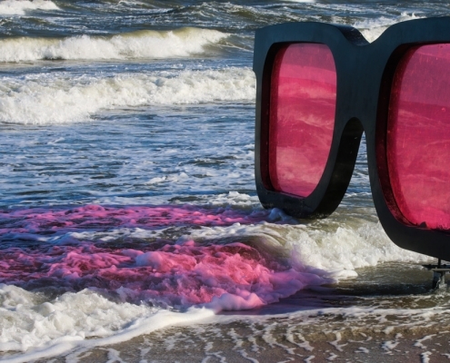 Rote Sonnenbrille, Fotografie von Beate-Faller-Hagmann