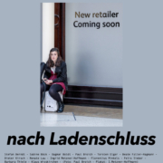 Plakat nach Ladenschluss